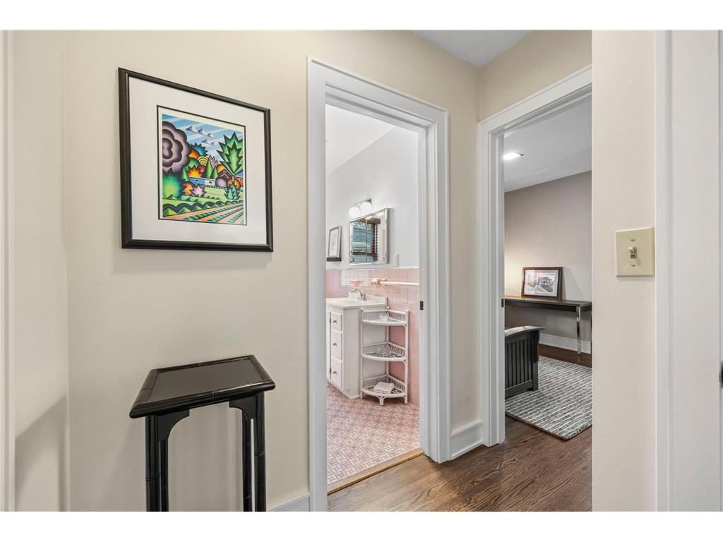 568 Frontenac Place Saint Paul MN 55104 7054722 image23