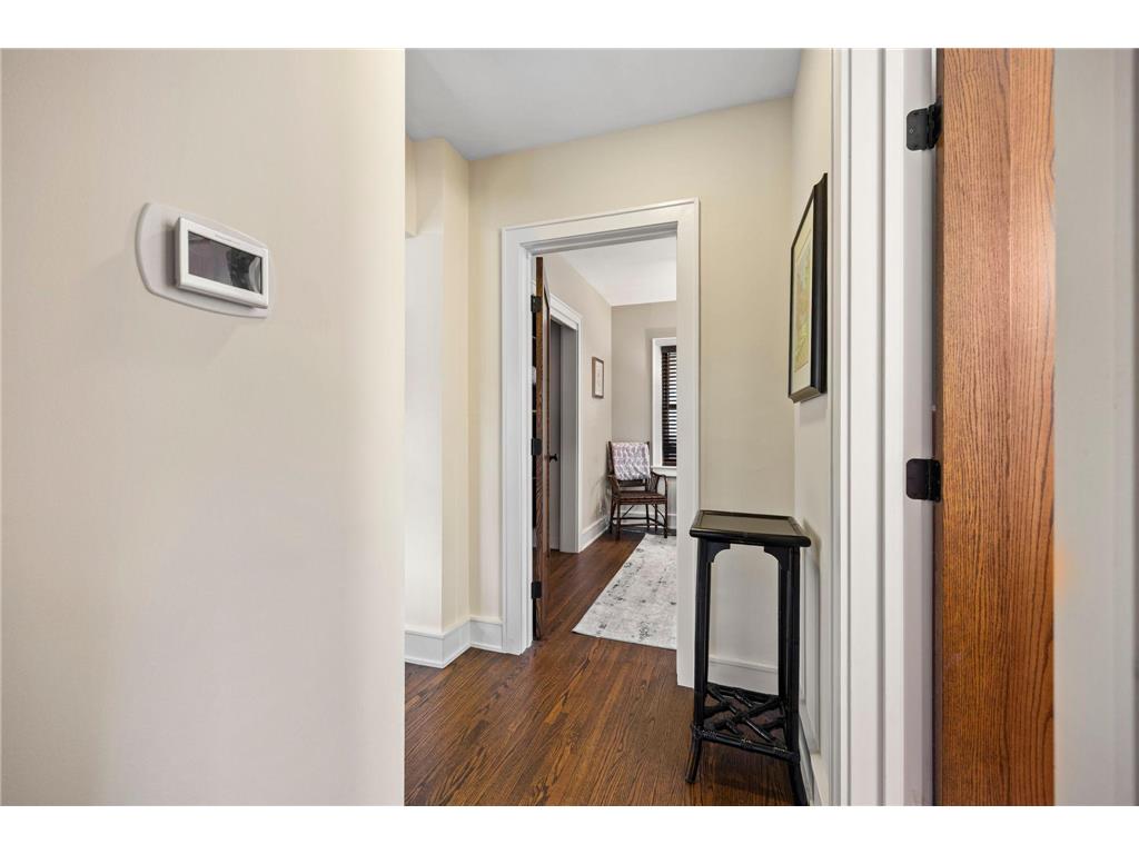 568 Frontenac Place Saint Paul MN 55104 7054722 image25