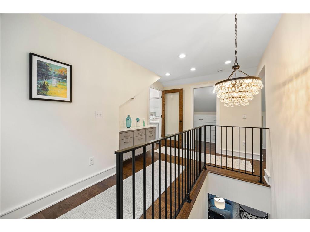 568 Frontenac Place Saint Paul MN 55104 7054722 image30