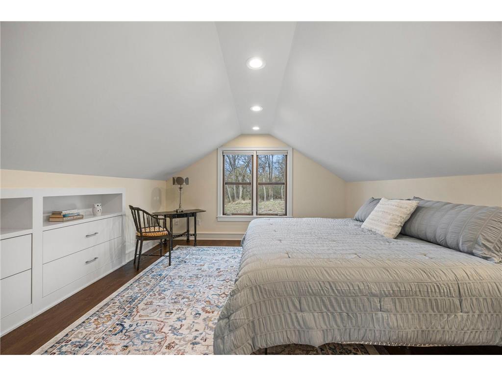 568 Frontenac Place Saint Paul MN 55104 7054722 image33