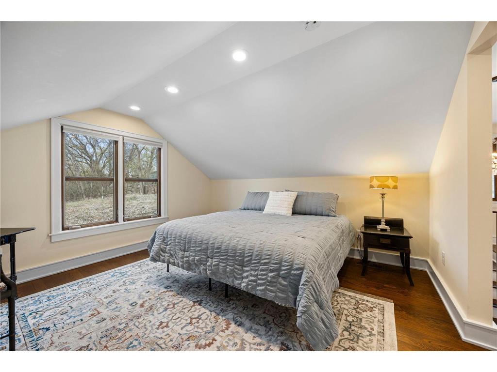 568 Frontenac Place Saint Paul MN 55104 7054722 image34