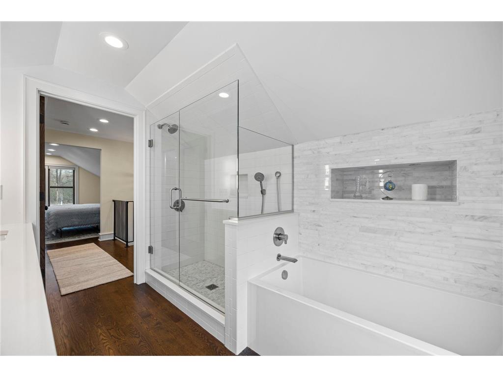 568 Frontenac Place Saint Paul MN 55104 7054722 image38