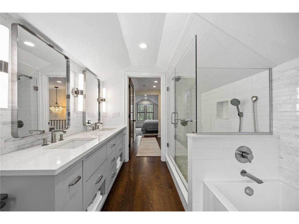 568 Frontenac Place Saint Paul MN 55104 7054722 image39