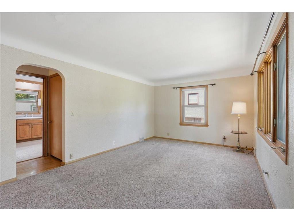 568 Shryer Avenue W Roseville MN 55113 7082948 image6