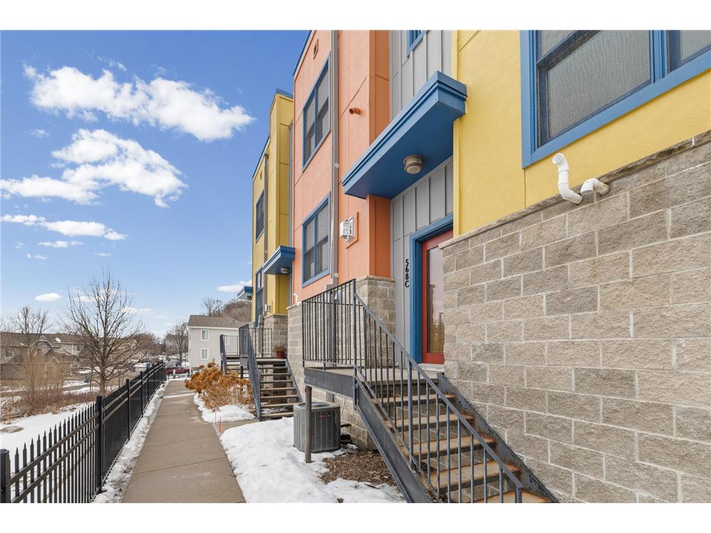 568 State Street #C Saint Paul MN 55107 7017229 image3