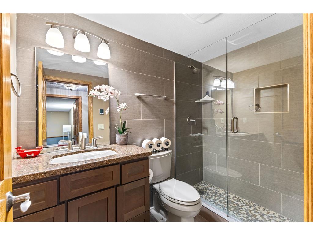 5680 Donegal Drive Shoreview MN 55126 6808498 image30