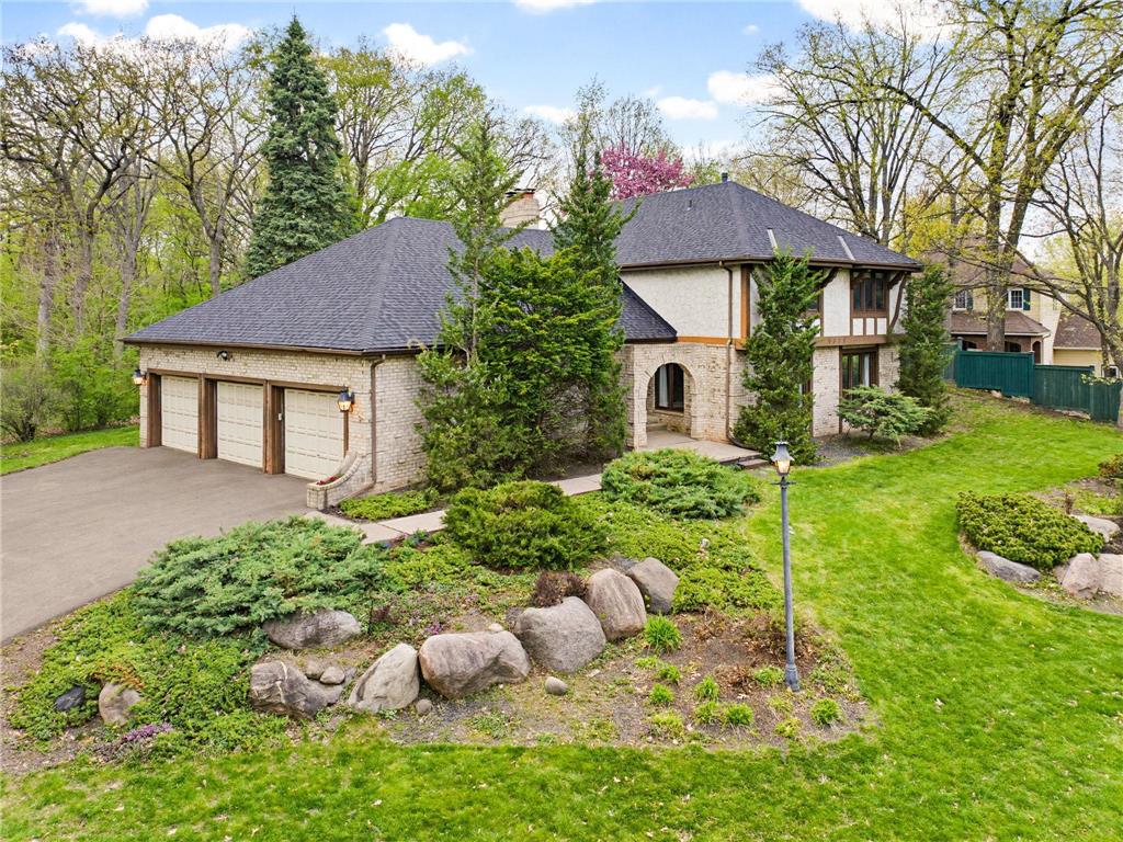 5688 Arthur Street NE Fridley MN 55432 7063048 image1