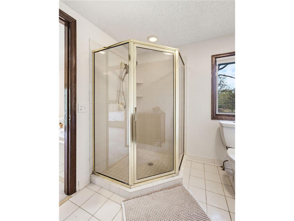 5688 Arthur Street NE Fridley MN 55432 7063048 image29
