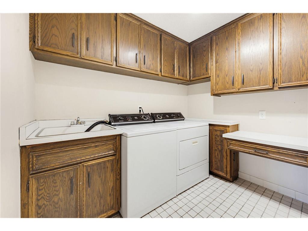 5688 Arthur Street NE Fridley MN 55432 7063048 image39