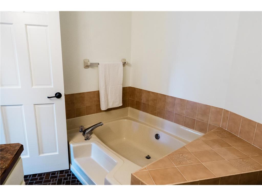 5688 Royal Oaks Drive Shoreview MN 55126 7100431 image31