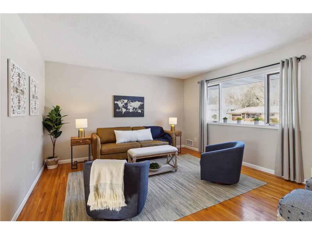 569 Riviera Drive, New Brighton, MN, 55112 MLS 6339457 Edina Realty