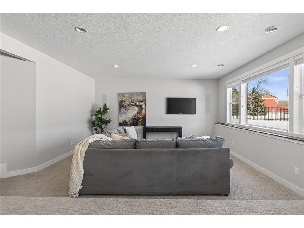 5690 Zanzibar Lane N Plymouth MN 55446 7014799 image67