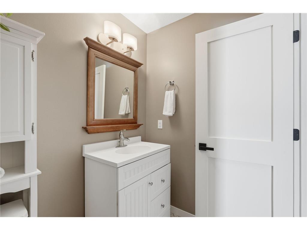 5695 Yucca Lane N Plymouth MN 55446 7005271 image17