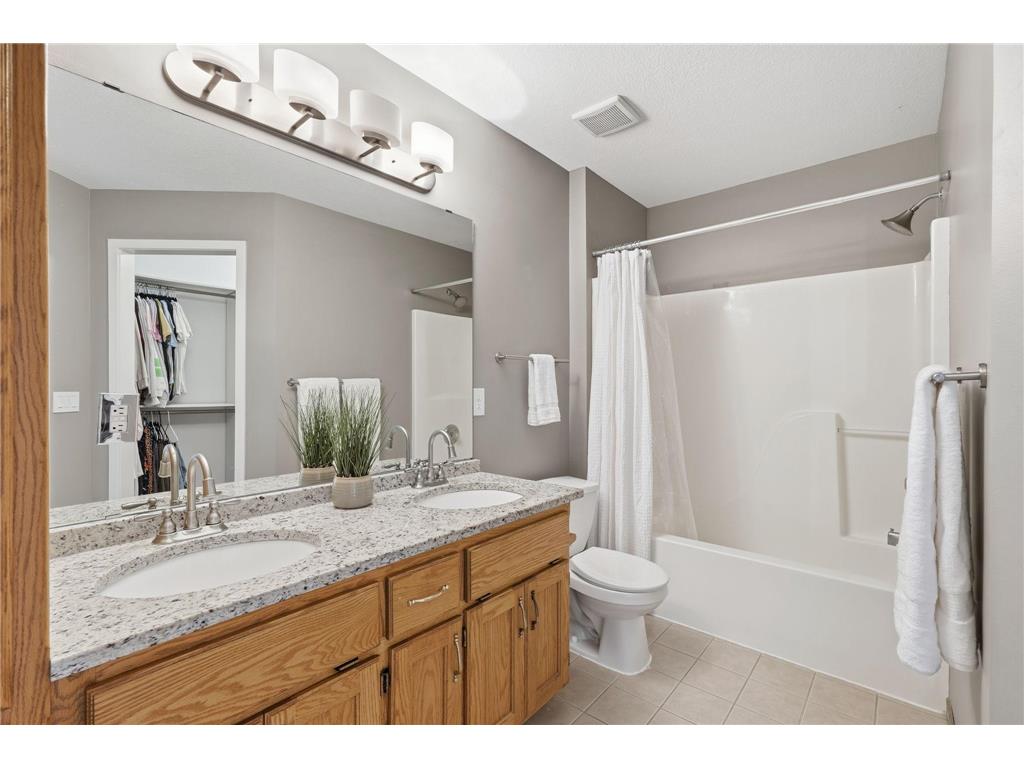 5695 Yucca Lane N Plymouth MN 55446 7005271 image24