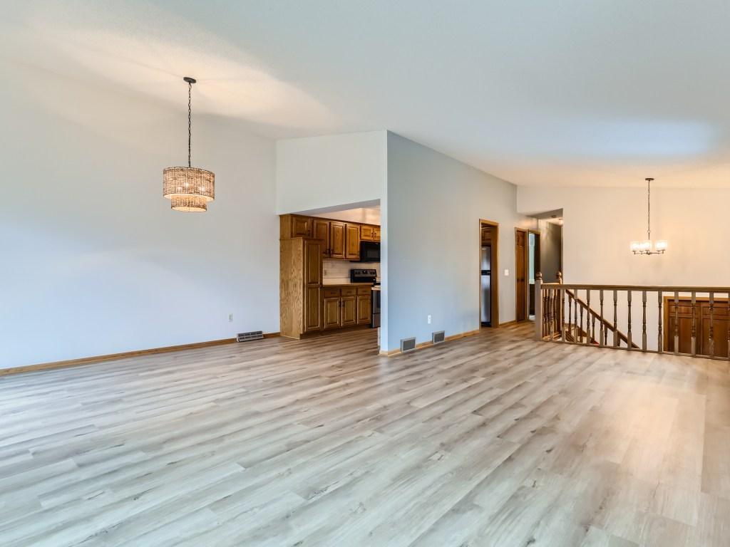 5696 Royal Oaks Drive Shoreview MN 55126 6476957 image1