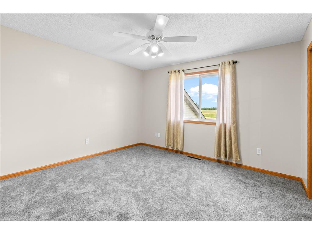 56969 Maple Avenue Rock Creek MN 55063 7086407 image16
