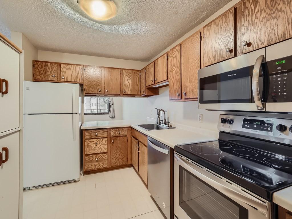 5697 Green Circle Drive #207 Minnetonka MN 55343 6475916 image1