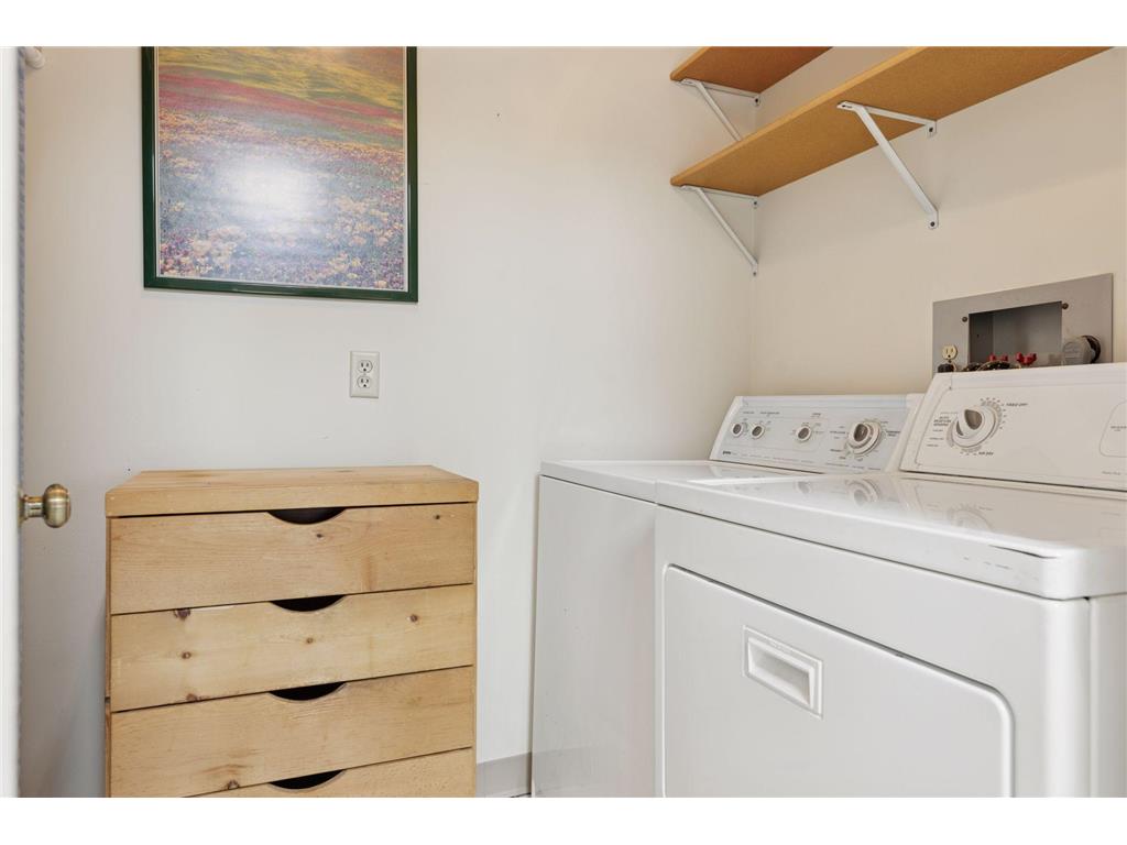 5697 Green Circle Drive #219 Minnetonka MN 55343 6797452 image10