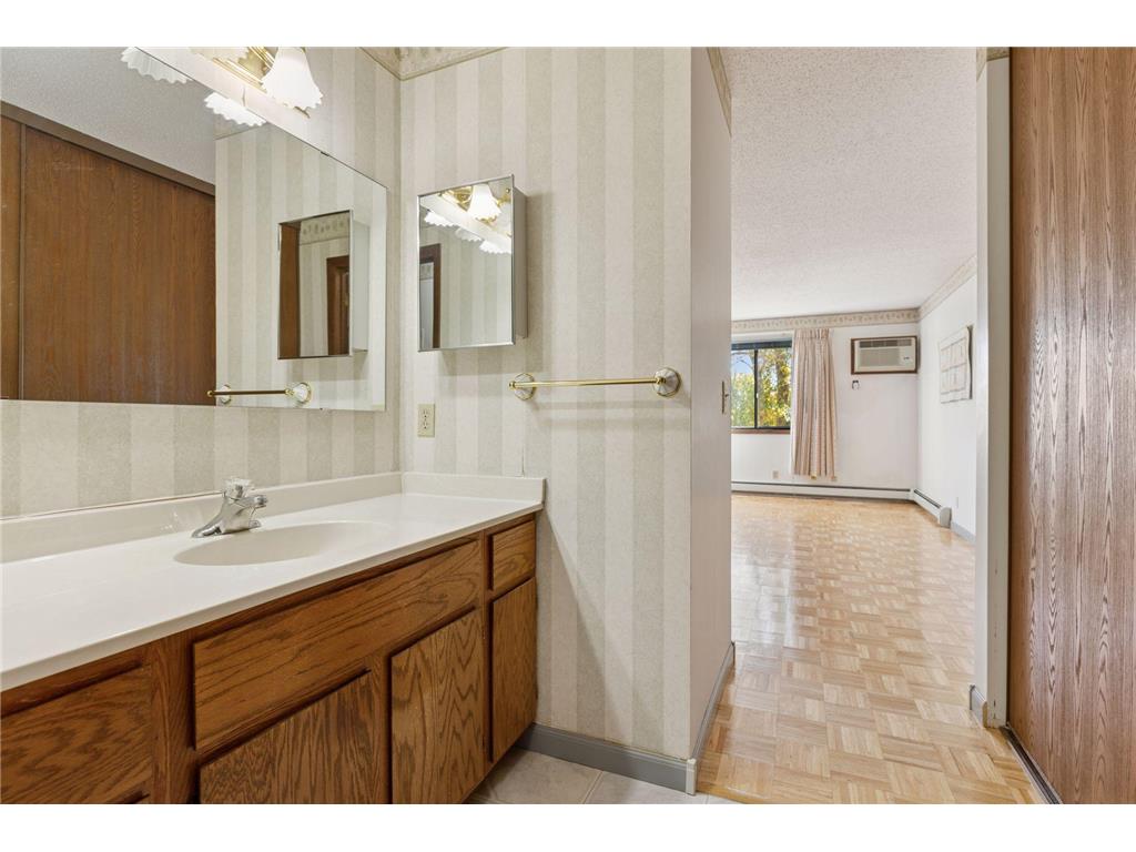 5697 Green Circle Drive #219 Minnetonka MN 55343 6797452 image17