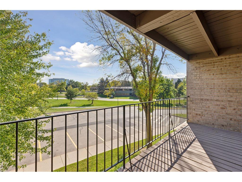 5697 Green Circle Drive #219 Minnetonka MN 55343 6797452 image5