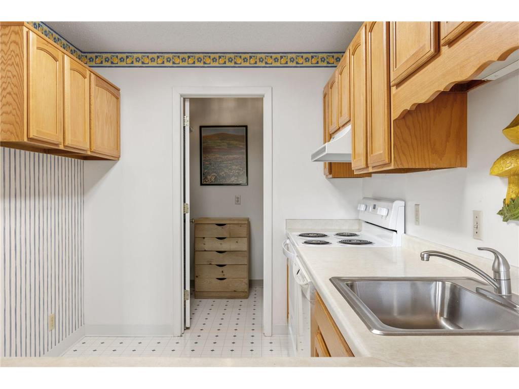 5697 Green Circle Drive #219 Minnetonka MN 55343 6797452 image9