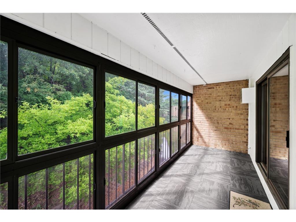 5697 Green Circle Drive #312 Minnetonka MN 55343 6415828 image1