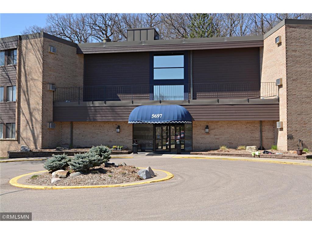 5697 Green Circle Drive #315 Minnetonka MN 55343 7058552 image1