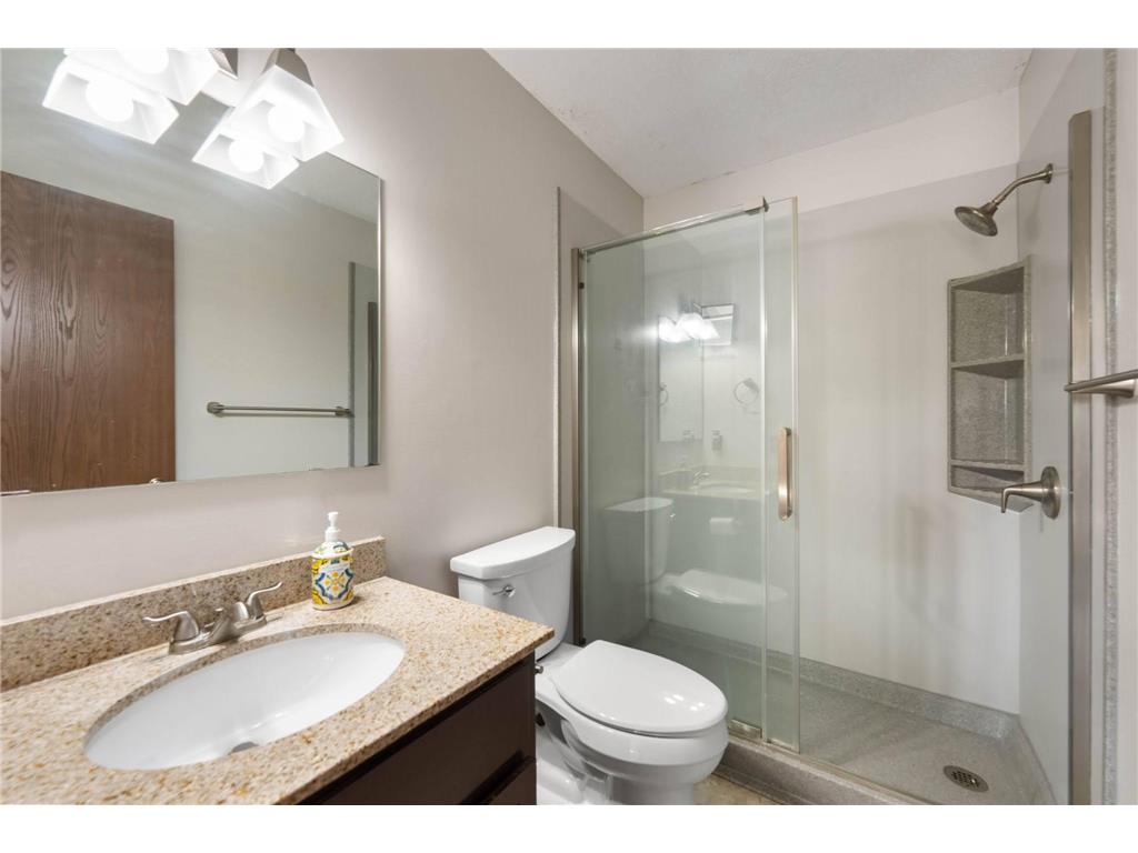 5697 Green Circle Drive #315 Minnetonka MN 55343 7109532 image8