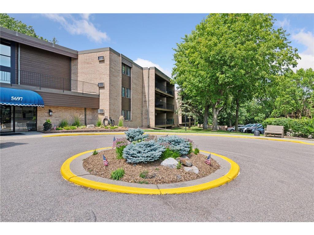 5697 Green Circle Drive #316 Minnetonka MN 55343 6767616 image1