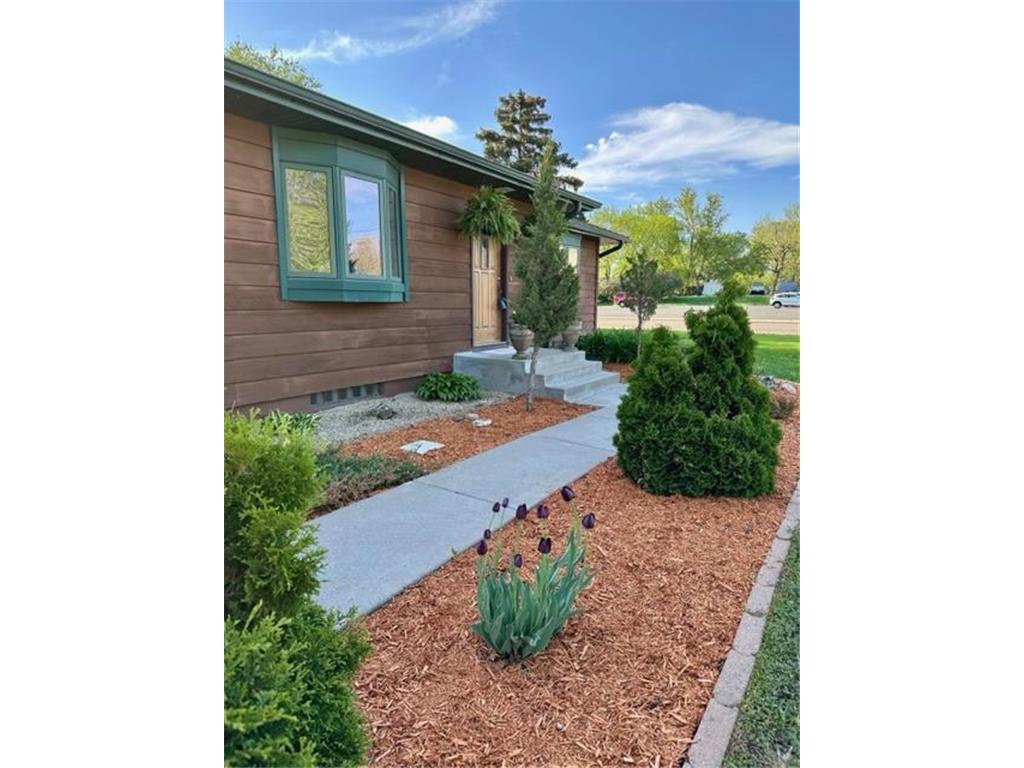 5697 Main Avenue NE Albertville MN 55301 6457157 image1