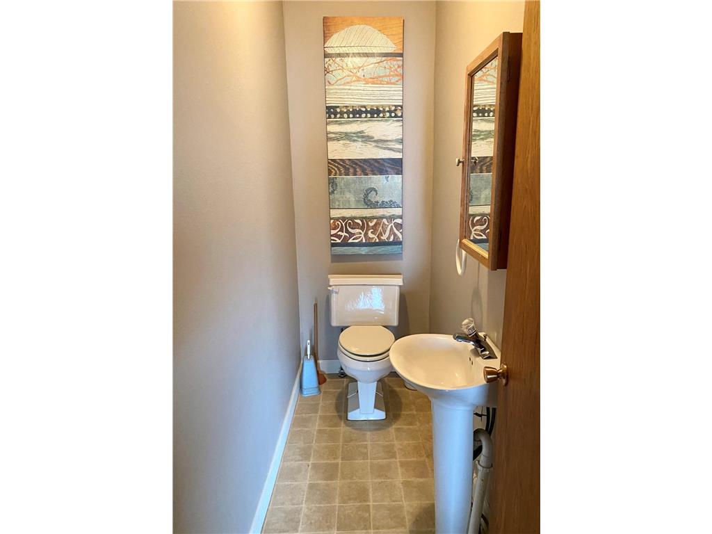 570 2nd Avenue N Windom MN 56101 6644433 image14