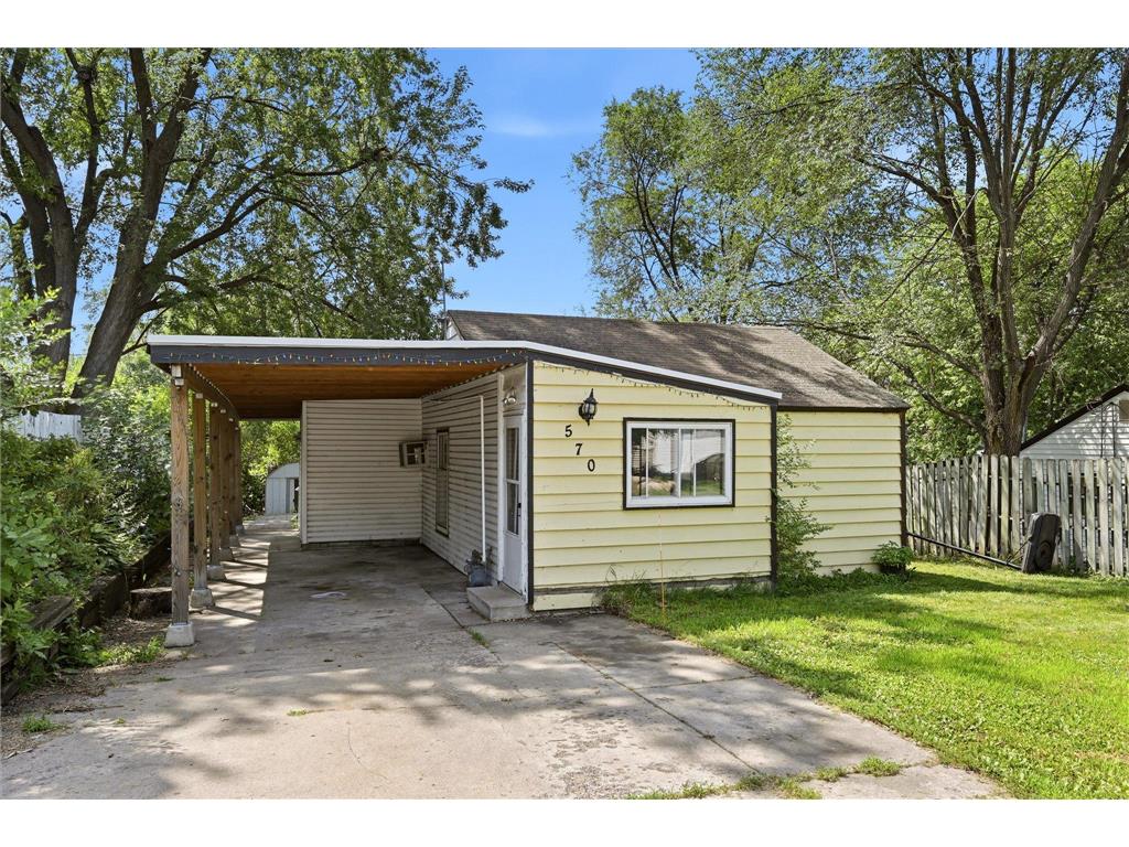 570 Ironton Street NE Fridley MN 55432 7110012 image12