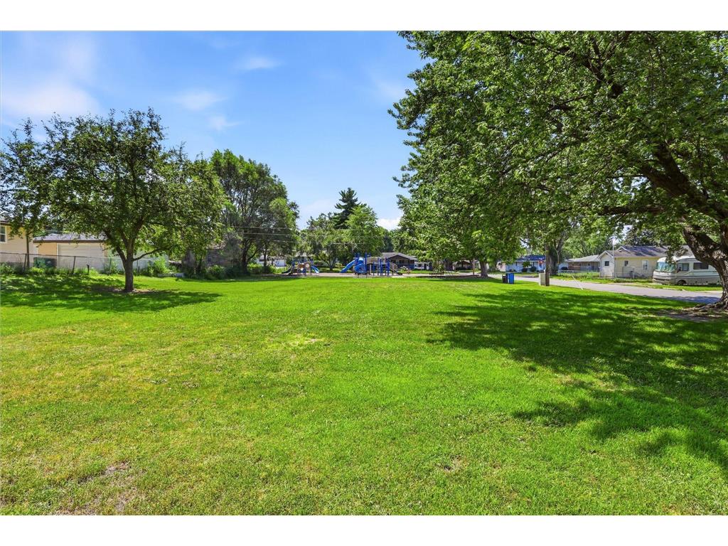 570 Ironton Street NE Fridley MN 55432 7110012 image18