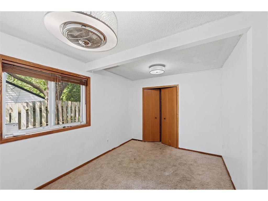 570 Ironton Street NE Fridley MN 55432 7110012 image8