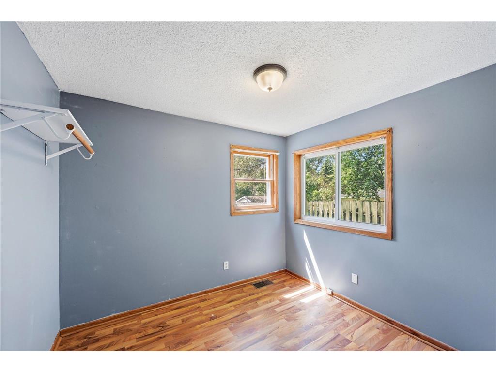 570 Ironton Street NE Fridley MN 55432 7110012 image9