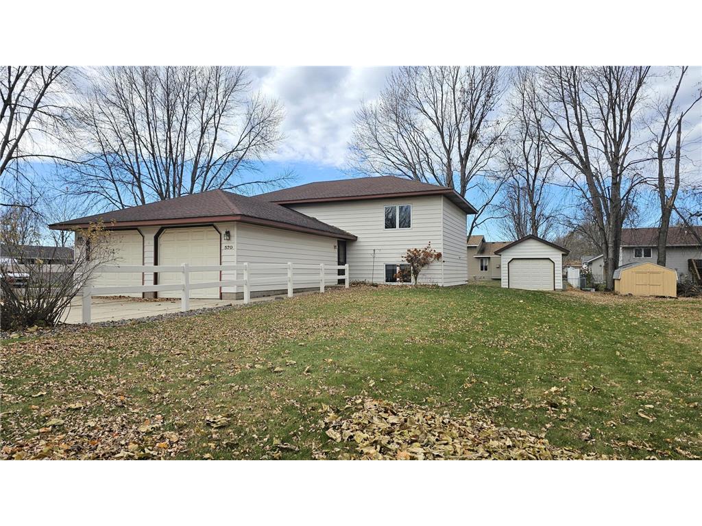 570 Jackson Street SW Hutchinson MN 55350 6813907 image1