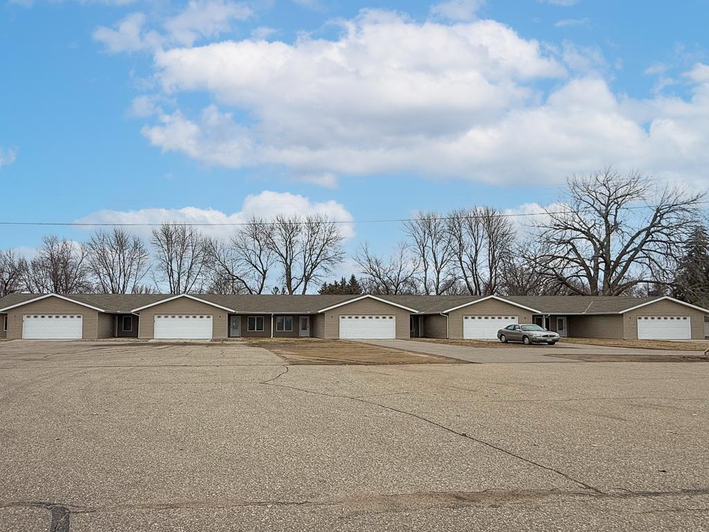 570 W Main Street Cottonwood MN 56229 7036694 image1
