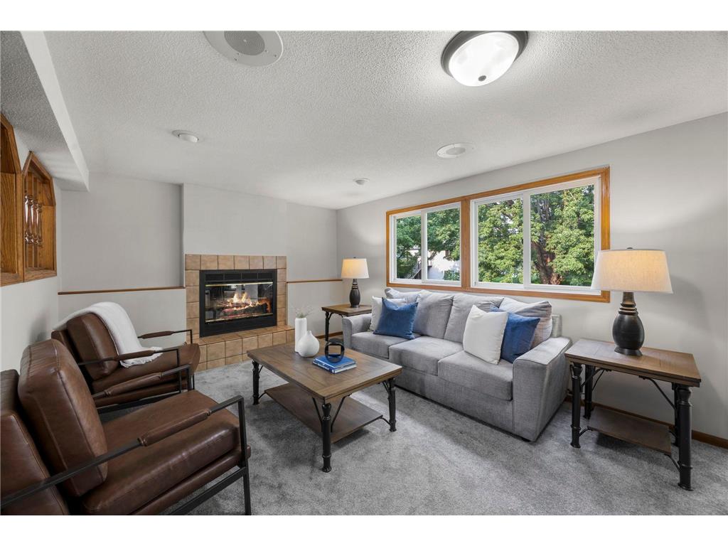 5700 Deer Trail E Shoreview MN 55126 7109425 image14
