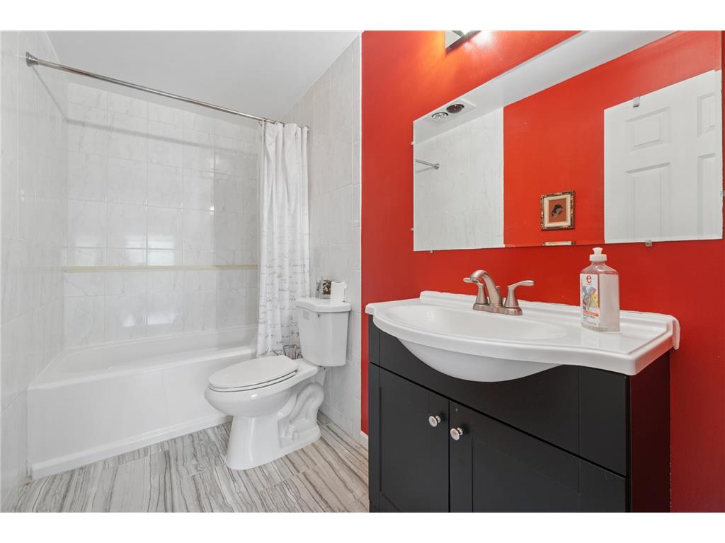 5700 Willow Trail Shoreview MN 55126 7058533 image33