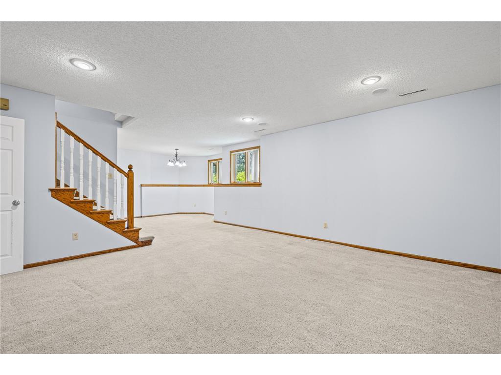5705 Lois Lane Shoreview MN 55126 7079672 image37