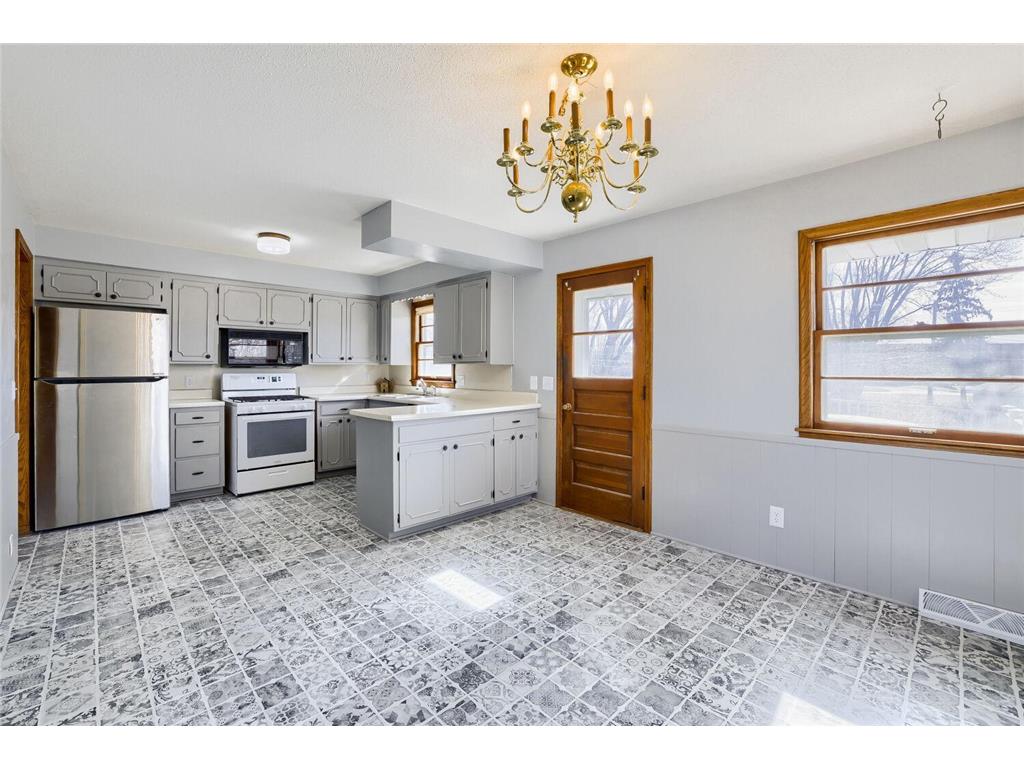 5705 Phoenix Street Golden Valley MN 55422 7020901 image22