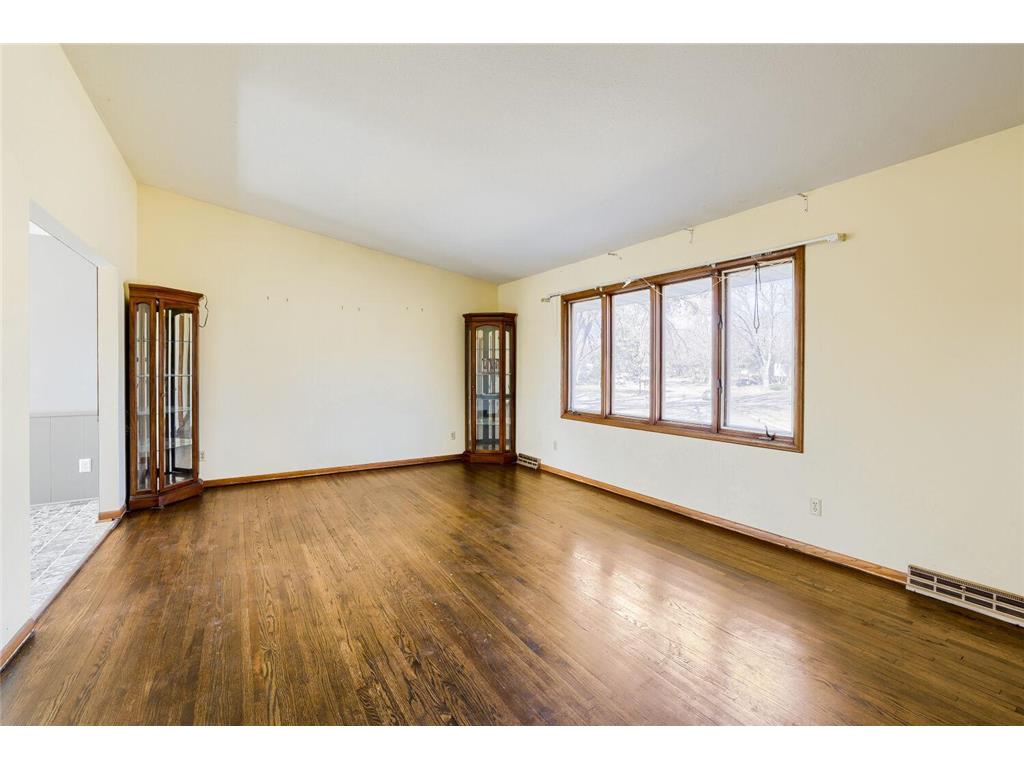 5705 Phoenix Street Golden Valley MN 55422 7020901 image9
