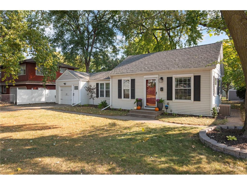 5706 Regent Avenue N Crystal MN 55429 6615517 image1