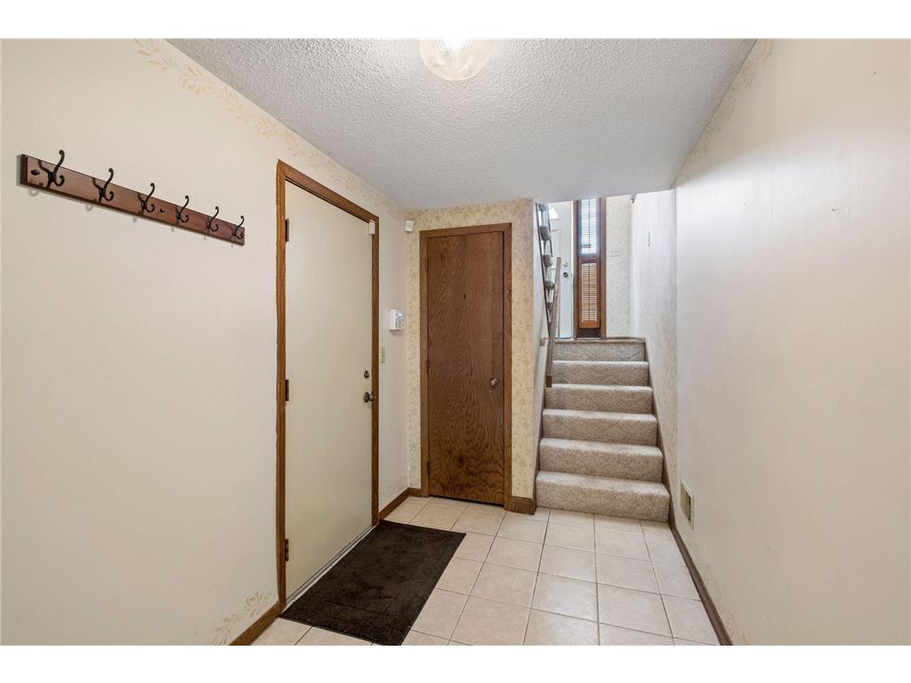 5706 W 98 1/2 Street Bloomington MN 55437 7024999 image24