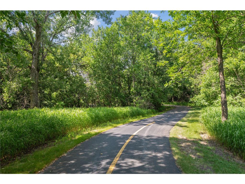 5706 W 98 1/2 Street Bloomington MN 55437 7024999 image38