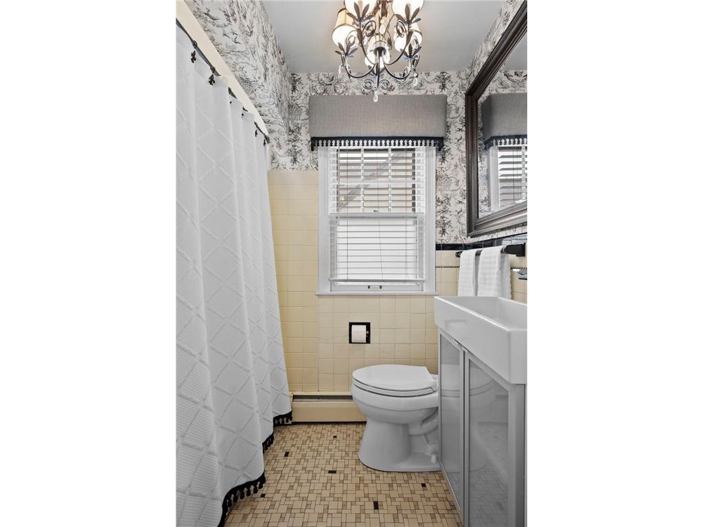 5708 10th Avenue S Minneapolis MN 55417 7063680 image17