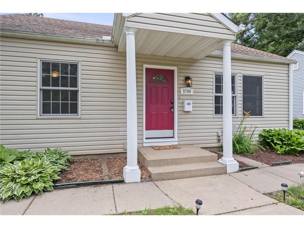 5709 W Lake Street Saint Louis Park MN 55416 7098667 image2
