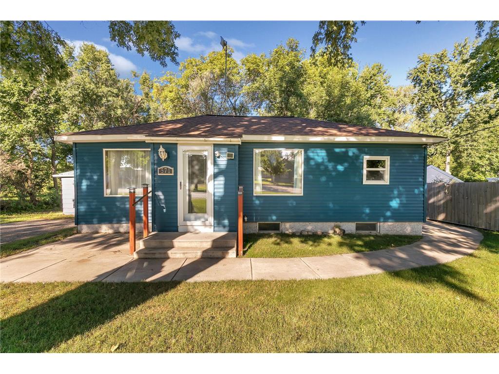 571 Central Avenue S Brooten MN 56316 6784643 image1