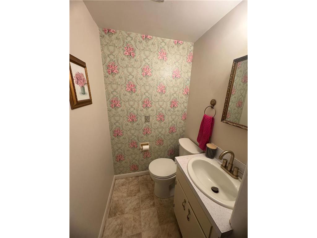 571 E Academy Street Owatonna MN 55060 7061682 image17