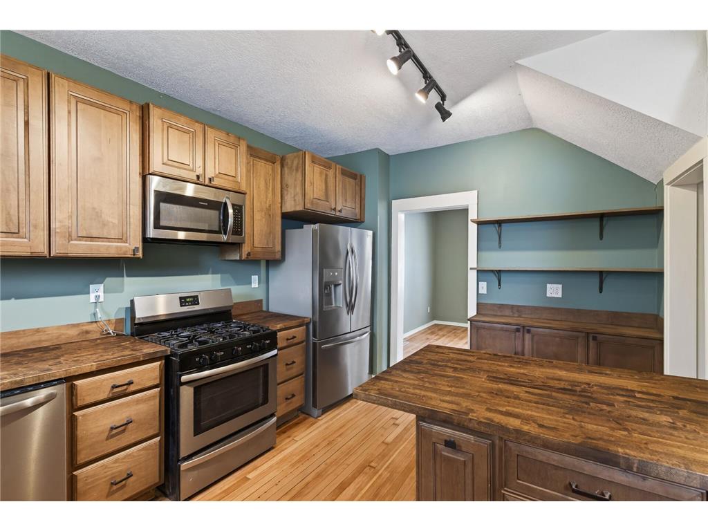 571 Front Avenue Saint Paul MN 55117 7061084 image12
